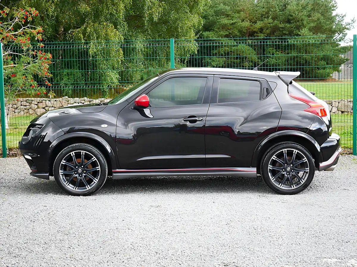 Used 2013 Nissan Juke Nismo Black - Interior and Exterior details 6