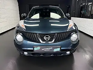 Used 2013 Nissan Juke Tekna Blue - Interior and Exterior details 3