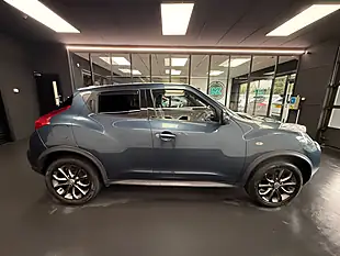 Used 2013 Nissan Juke Tekna Blue - Interior and Exterior details 7