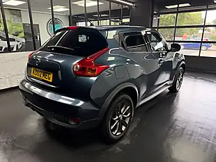 Used 2013 Nissan Juke Tekna Blue - Interior and Exterior details 9