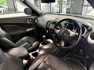 Used 2013 Nissan Juke Tekna Blue - Interior and Exterior details 11