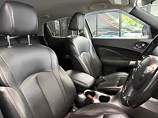 Used 2013 Nissan Juke Tekna Blue - Interior and Exterior details 5