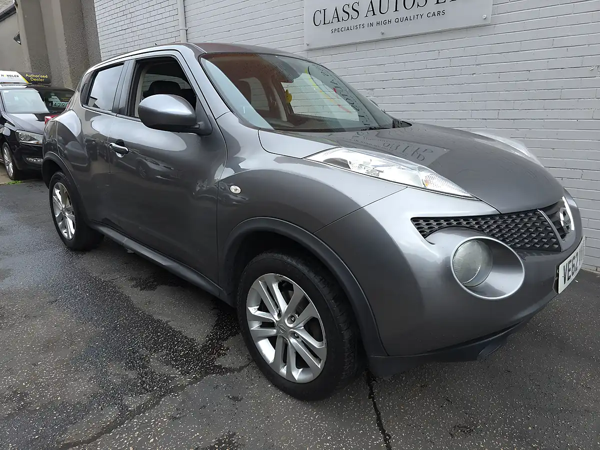 Used 2013 Nissan Juke Tekna Grey - Interior and Exterior details 2