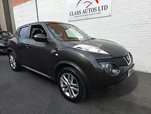 Used 2013 Nissan Juke Tekna Orange - Interior and Exterior details 2