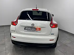 Used 2013 Nissan Juke Tekna White - Interior and Exterior details 7