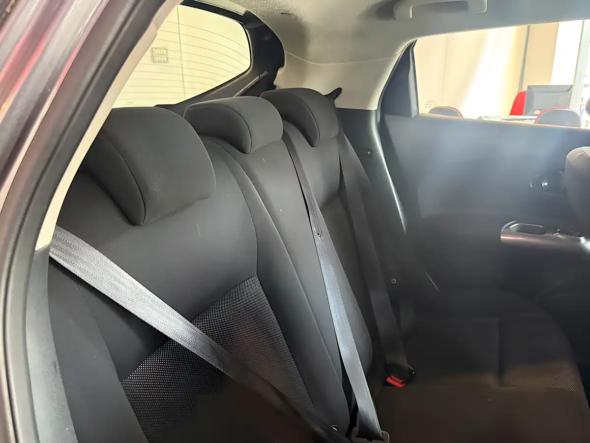Used 2013 Nissan Juke Visia Grey - Interior and Exterior details 12