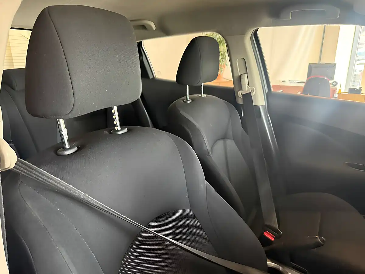 Used 2013 Nissan Juke Visia Grey - Interior and Exterior details 14