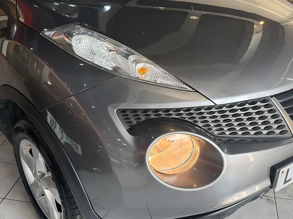 Used 2013 Nissan Juke Visia Grey - Interior and Exterior details 3