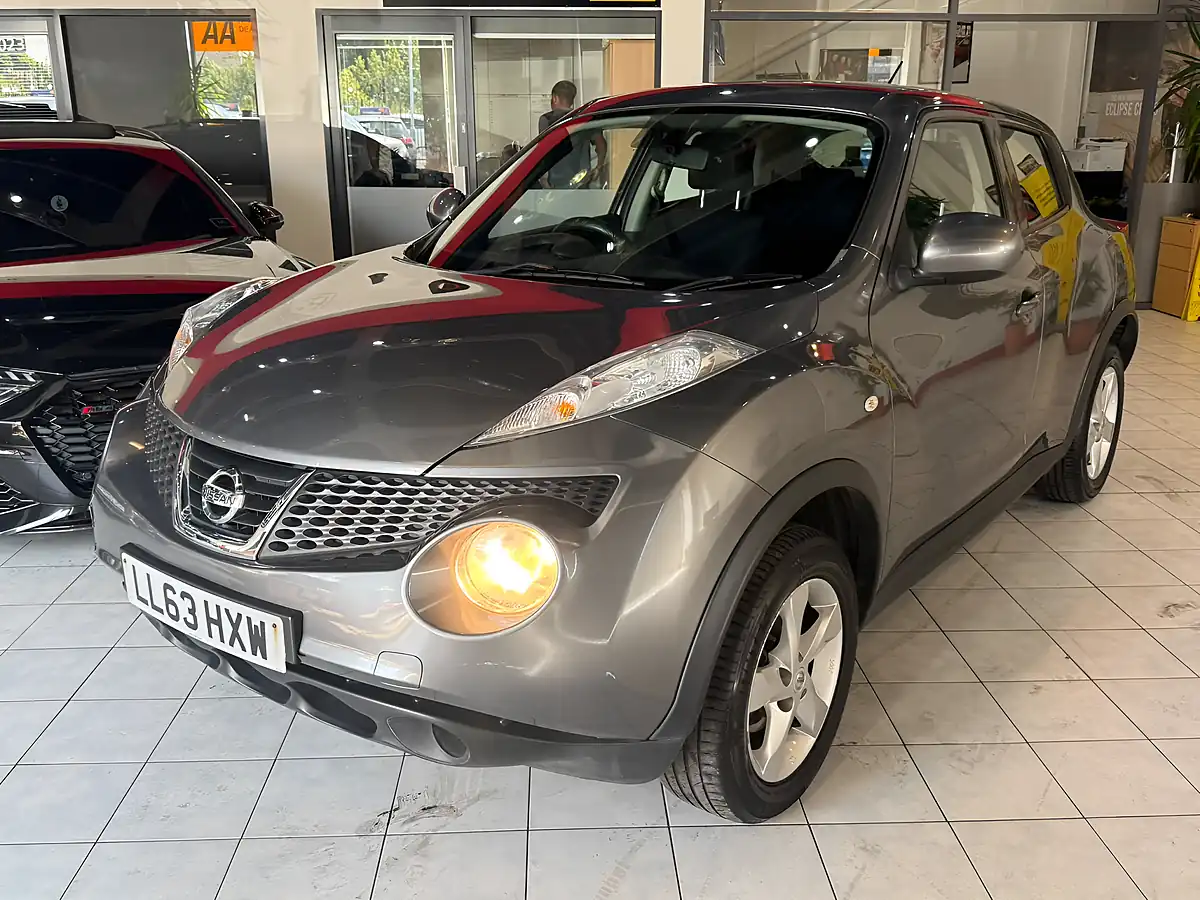 Used 2013 Nissan Juke Visia Grey - Interior and Exterior details 5