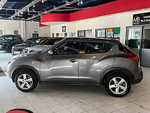 Used 2013 Nissan Juke Visia Grey - Interior and Exterior details 6