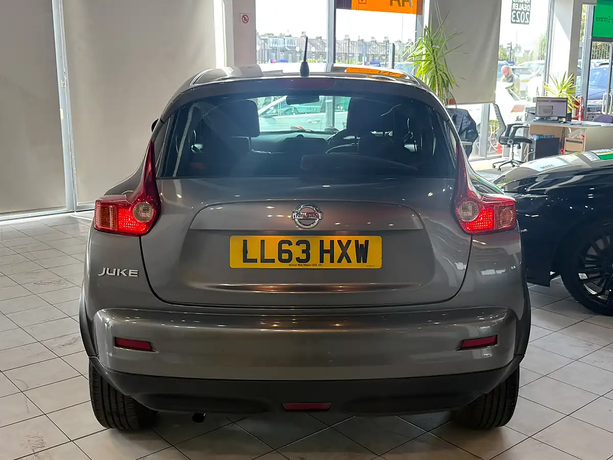 Used 2013 Nissan Juke Visia Grey - Interior and Exterior details 9