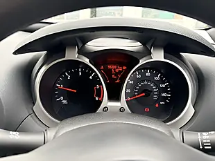 Used 2013 Nissan Juke Visia Solid White - Interior and Exterior details 10