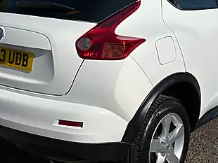 Used 2013 Nissan Juke Visia White - Interior and Exterior details 10