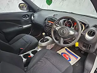 Used 2013 Nissan Juke Visia White - Interior and Exterior details 15