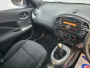Used 2013 Nissan Juke Visia White - Interior and Exterior details 16