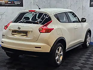 Used 2013 Nissan Juke Visia White - Interior and Exterior details 9