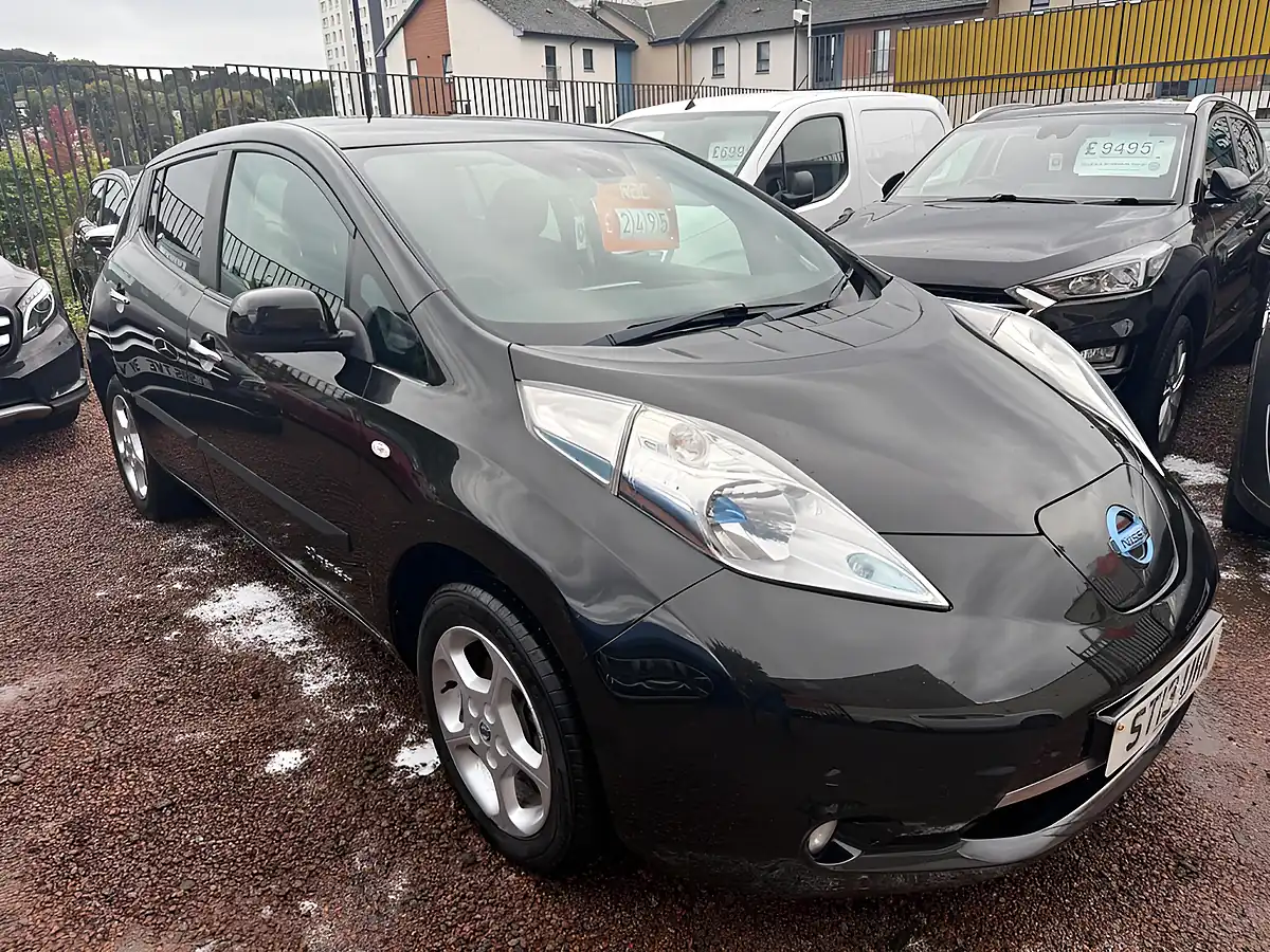 Used 2013 Nissan Leaf Acenta Black - Front View