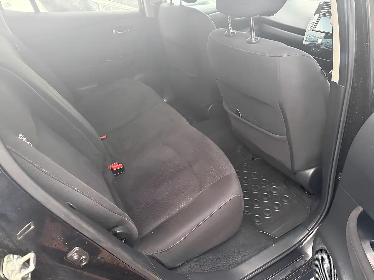 Used 2013 Nissan Leaf Acenta Black - Interior and Exterior details 14