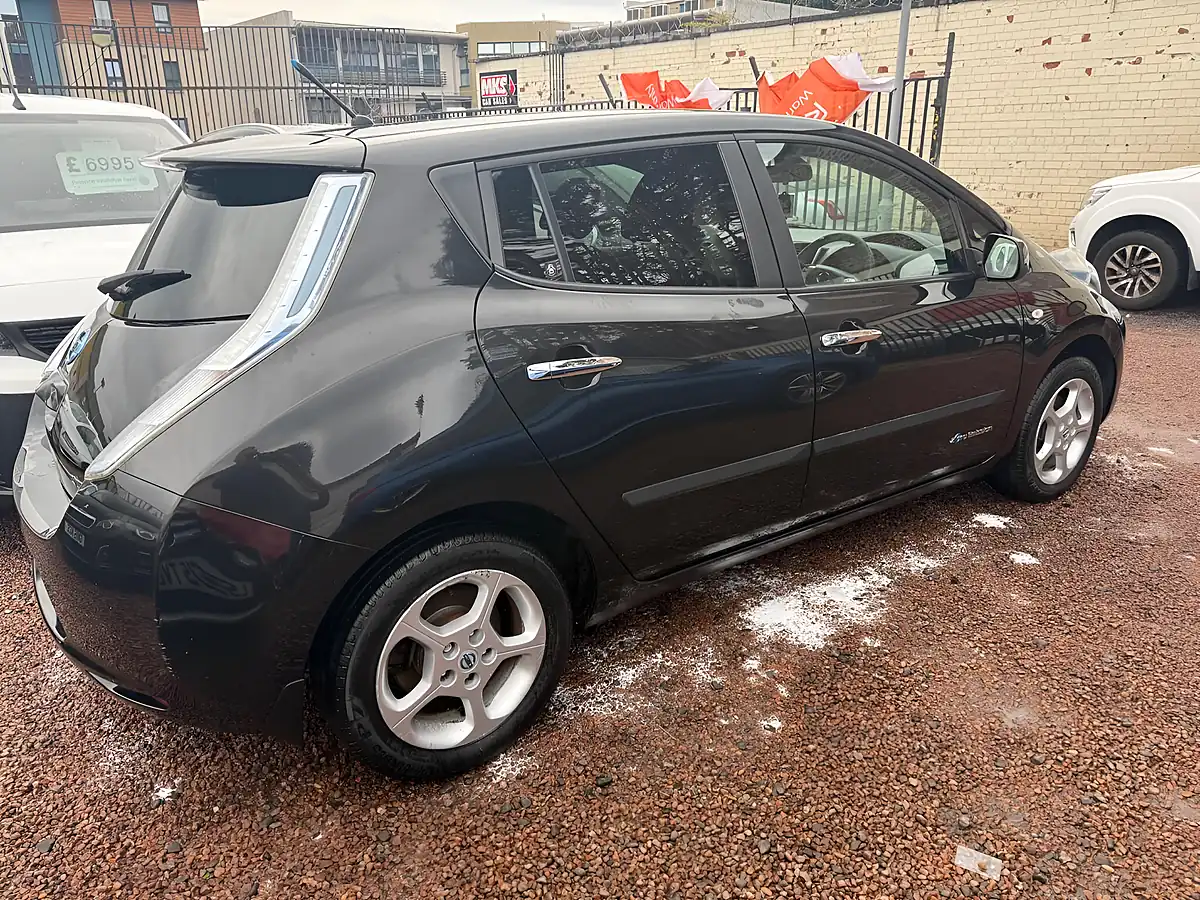 Used 2013 Nissan Leaf Acenta Black - Interior and Exterior details 4