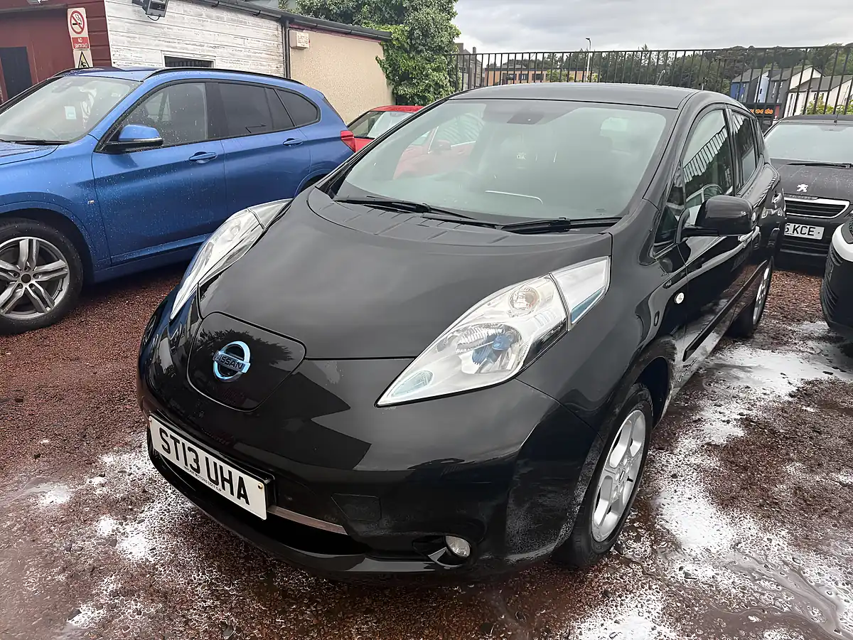 Used 2013 Nissan Leaf Acenta Black - Interior and Exterior details 9