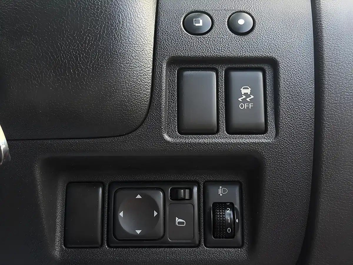 Used 2013 Nissan Micra Acenta Red - Interior and Exterior details 18
