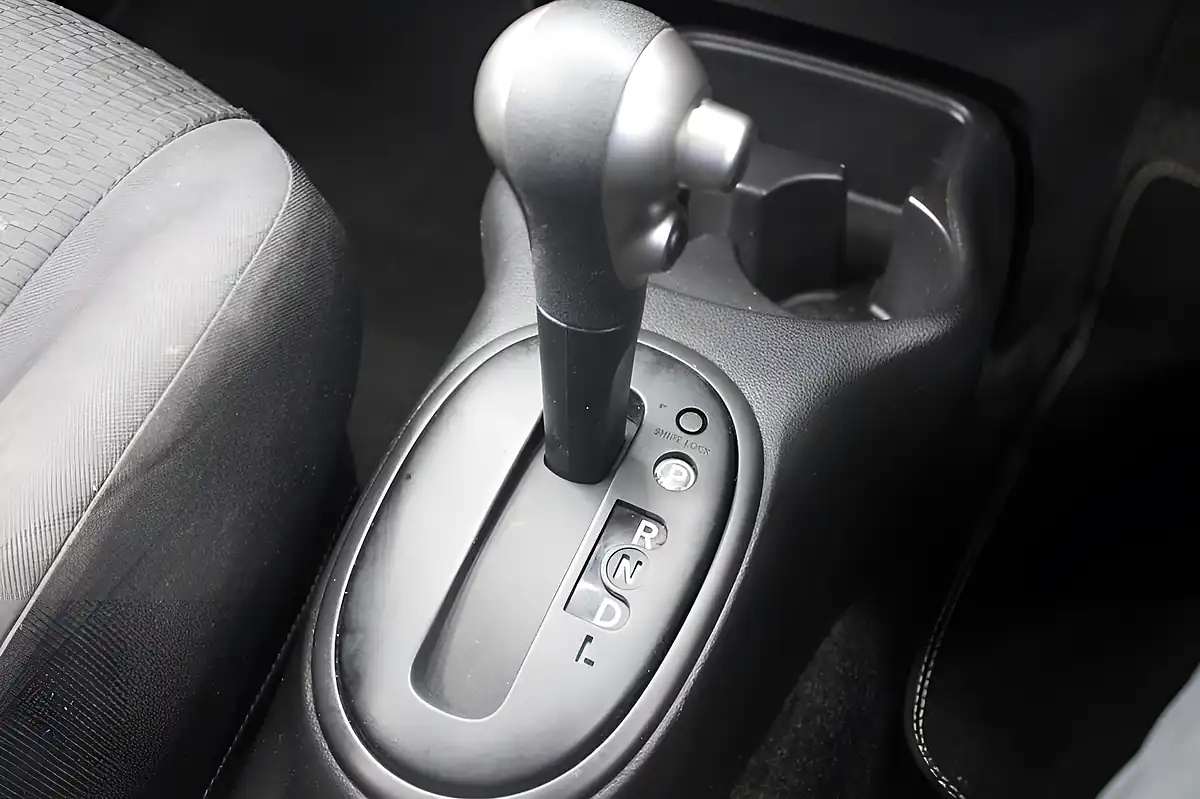 Used 2013 Nissan Micra Acenta Silver - Interior and Exterior details 20