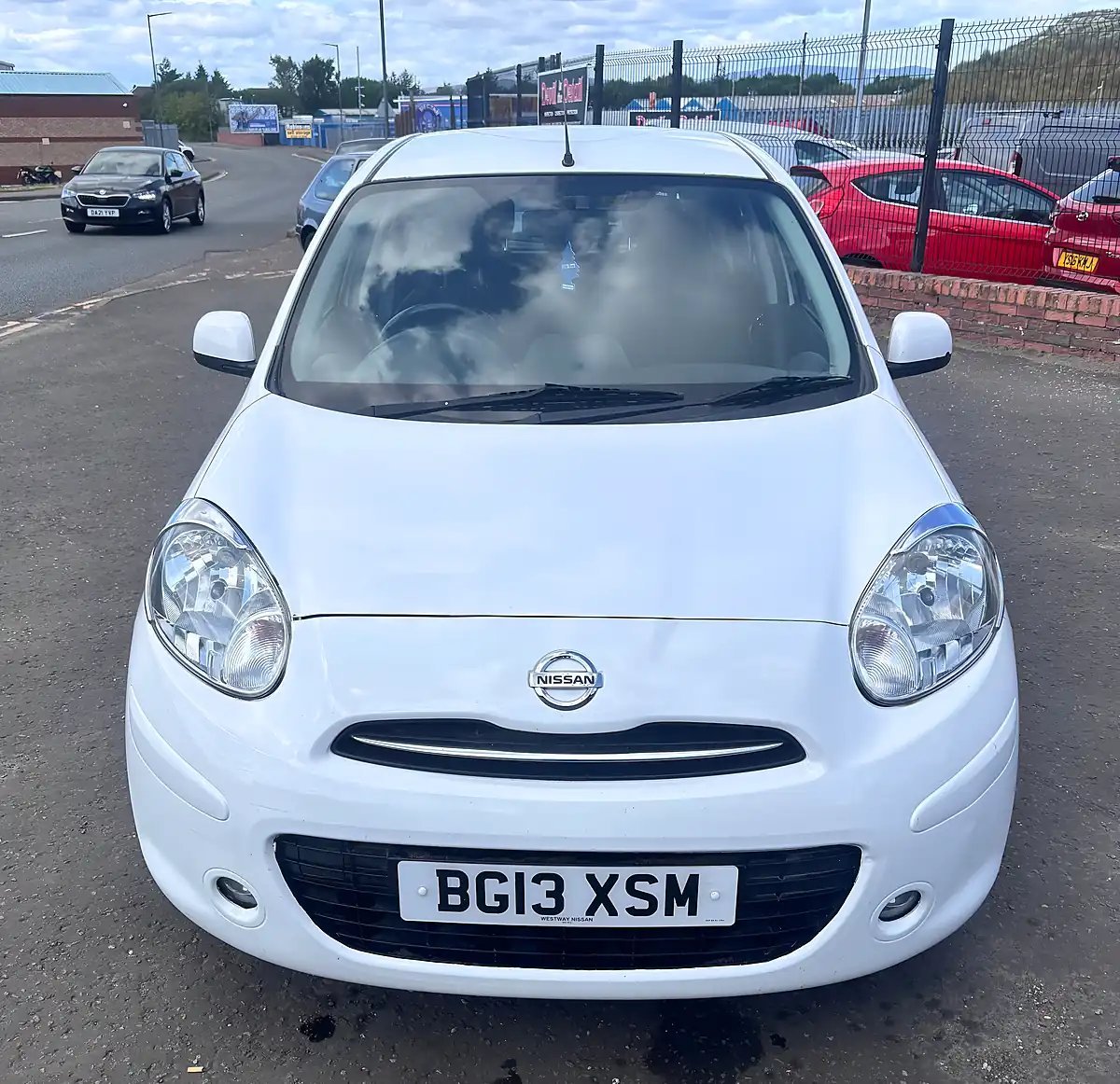 Used 2013 Nissan Micra Acenta White - Interior and Exterior details 7