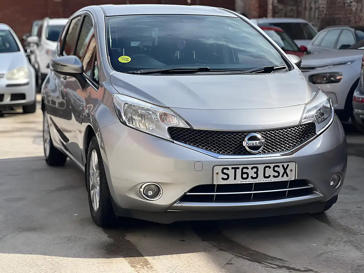 Used 2013 Nissan Note Acenta Silver - Front View