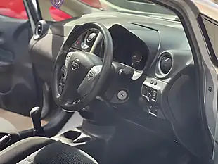Used 2013 Nissan Note Acenta Silver - Interior and Exterior details 11