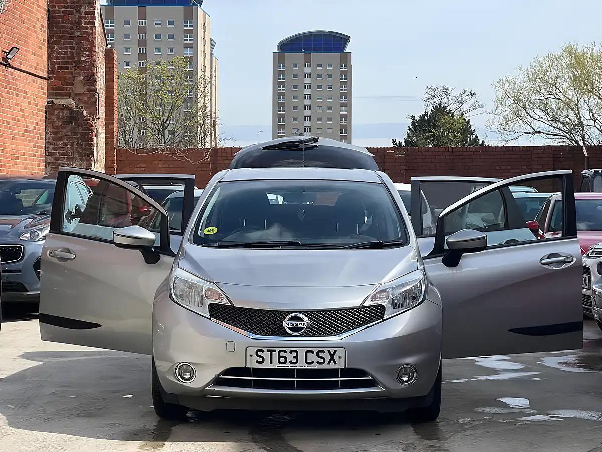 Used 2013 Nissan Note Acenta Silver - Interior and Exterior details 5