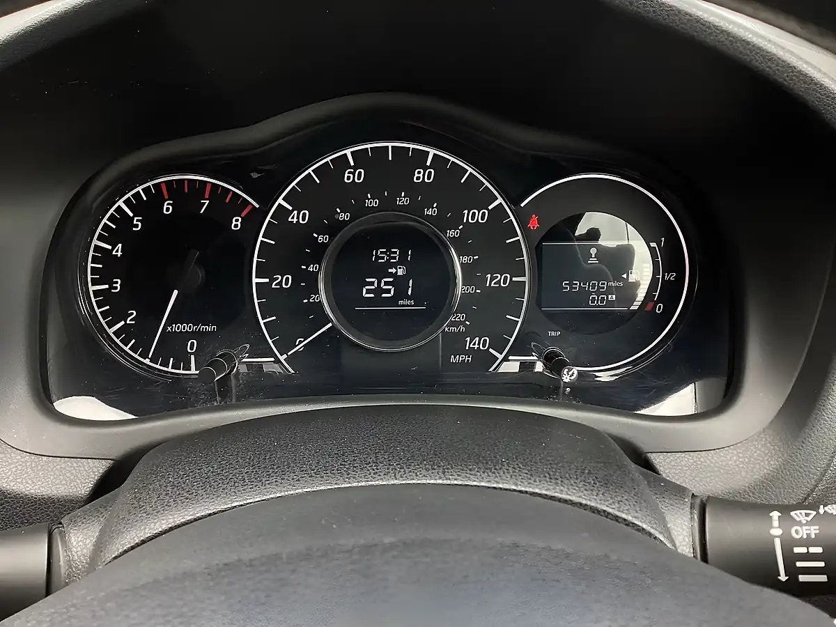 Used 2013 Nissan Note Acenta White - Interior and Exterior details 12