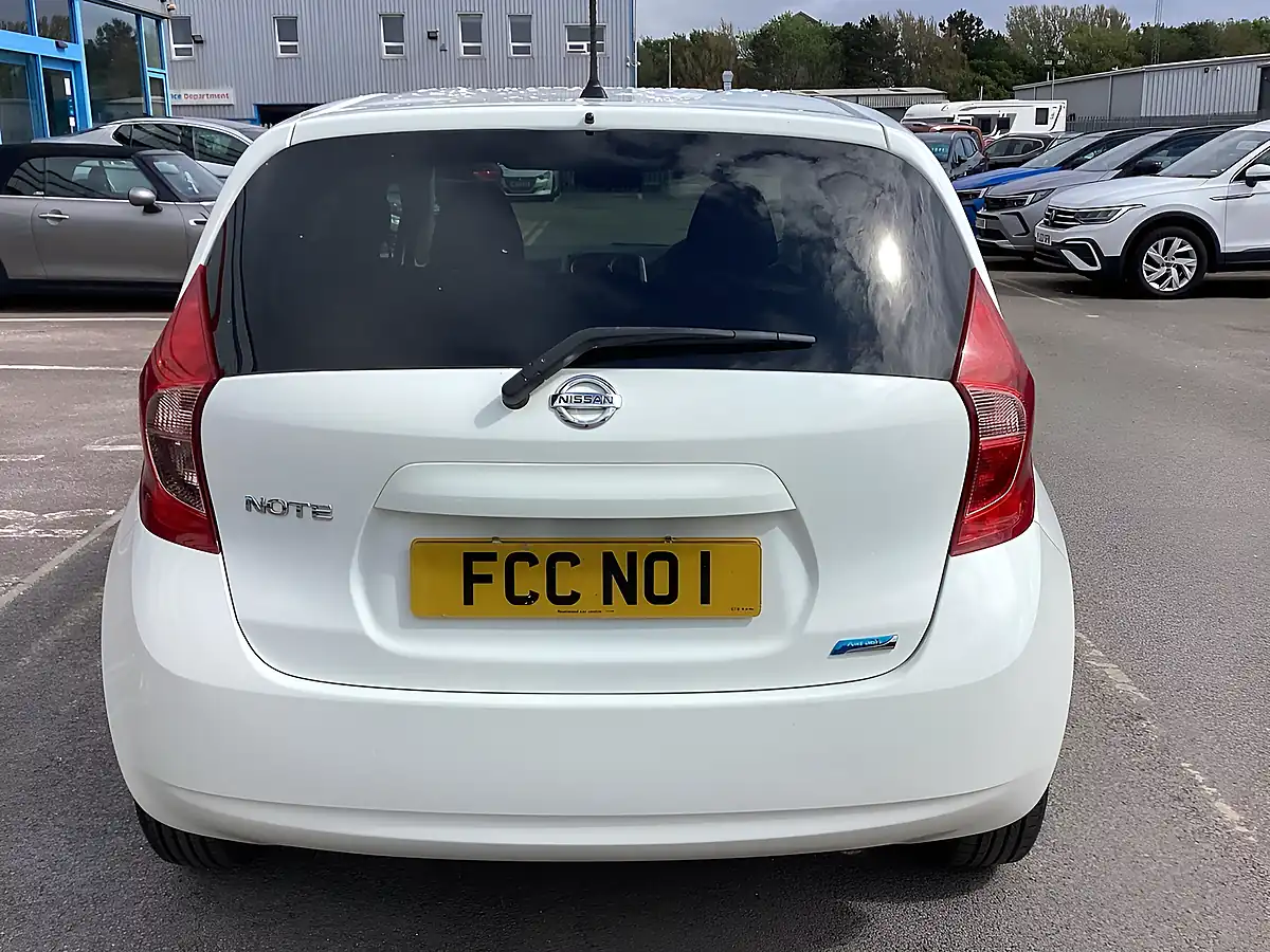 Used 2013 Nissan Note Acenta White - Interior and Exterior details 3