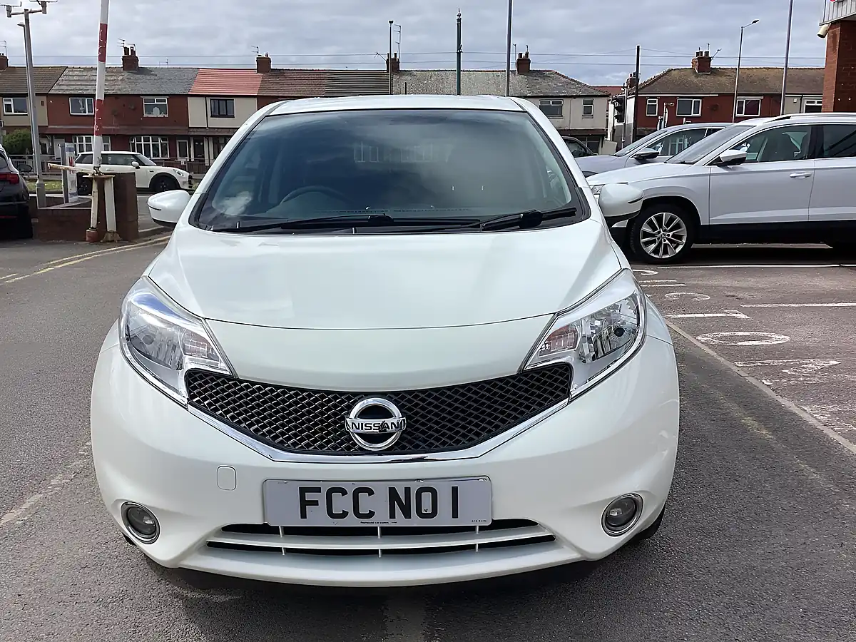 Used 2013 Nissan Note Acenta White - Interior and Exterior details 7