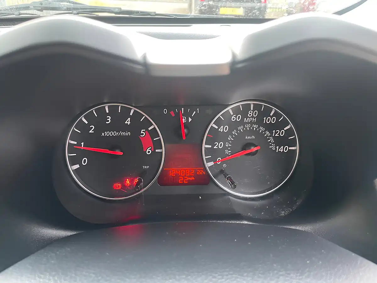 Used 2013 Nissan Note N-Tec+ Blue - Interior and Exterior details 12