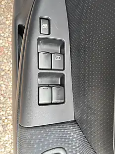 Used 2013 Nissan Note N-Tec+ Blue - Interior and Exterior details 15