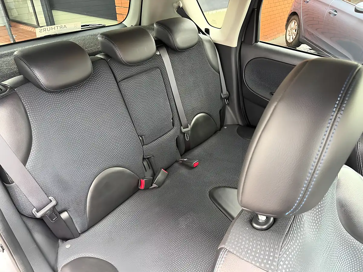 Used 2013 Nissan Note N-Tec+ Grey - Interior and Exterior details 20