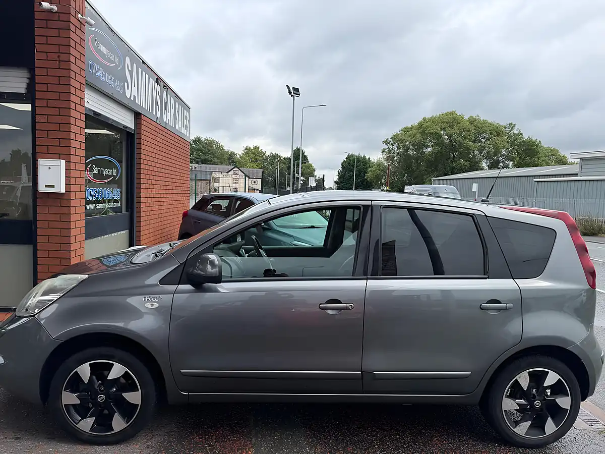 Used 2013 Nissan Note N-Tec+ Grey - Interior and Exterior details 9