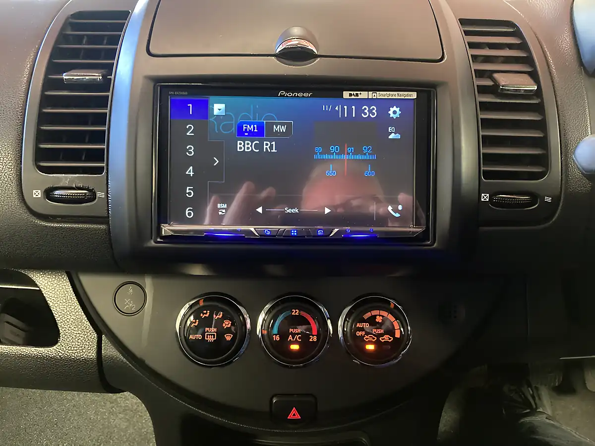 Used 2013 Nissan Note N-Tec Plus Black - Interior and Exterior details 11