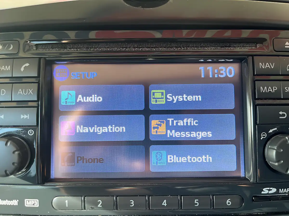 Used 2013 Nissan Note N-Tec+ Silver - Interior and Exterior details 18