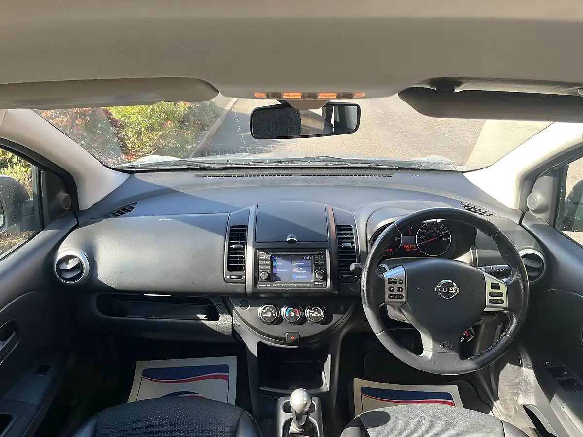 Used 2013 Nissan Note N-Tec+ Silver - Interior and Exterior details 4