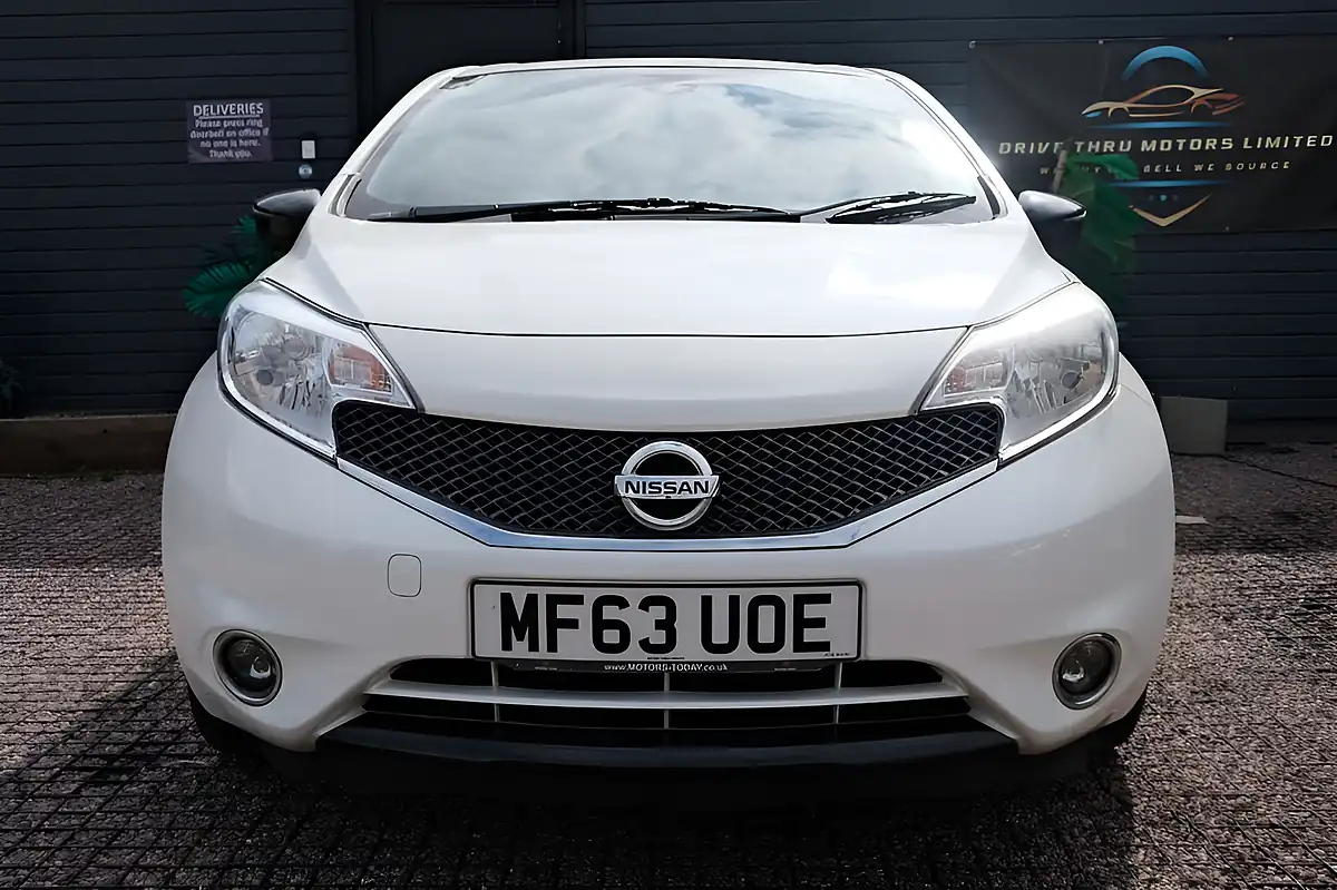 Used 2013 Nissan Note Tekna White - Interior and Exterior details 2