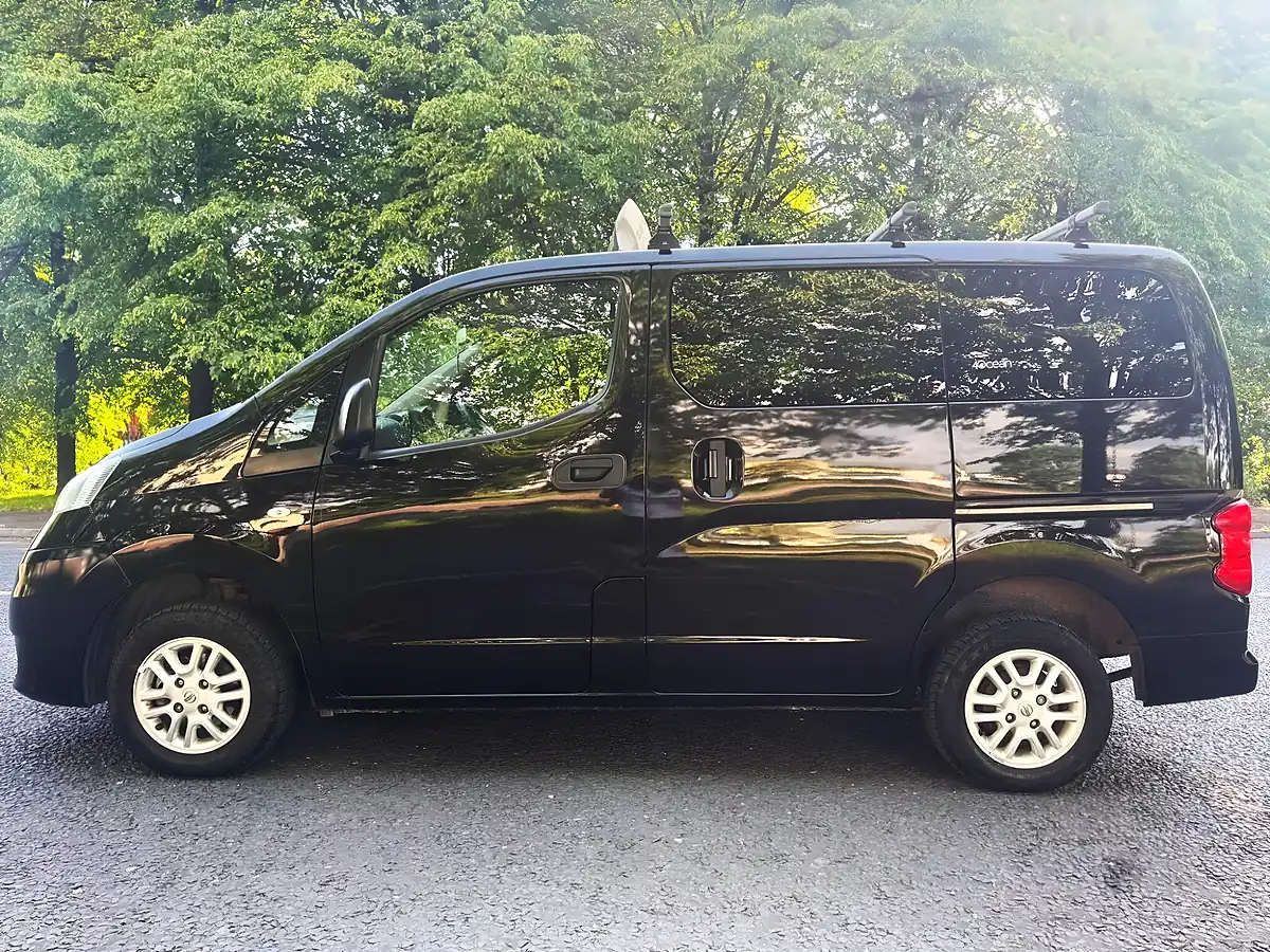 Used 2013 Nissan NV200 Acenta Black - Interior and Exterior details 5