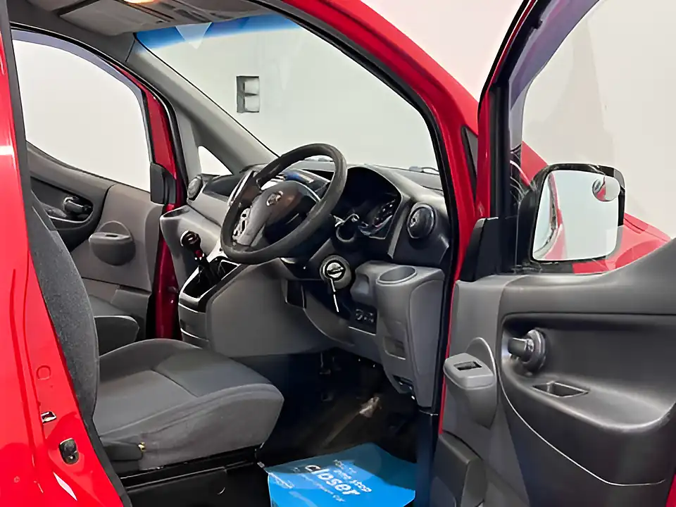 Used 2013 Nissan NV200 Se Red - Interior and Exterior details 11