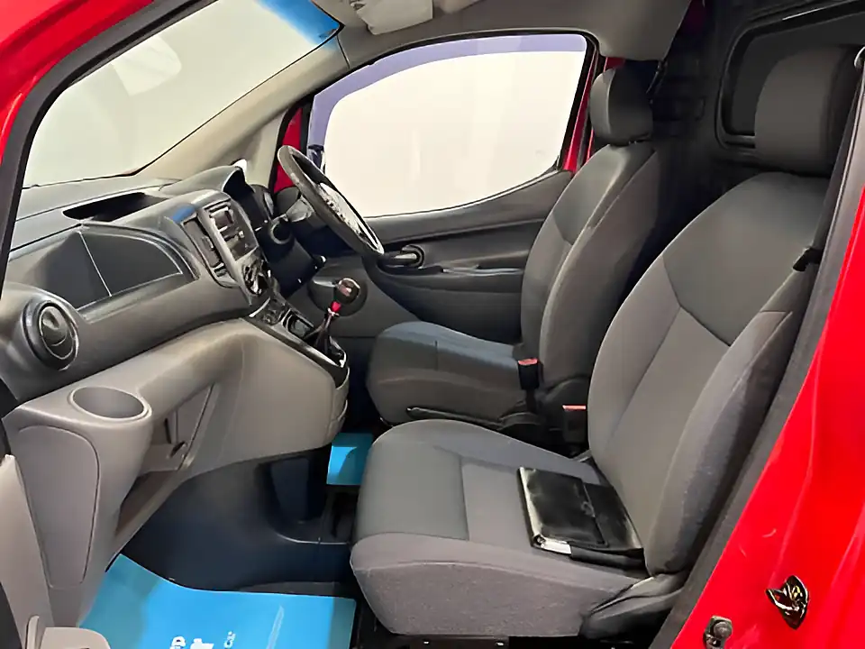 Used 2013 Nissan NV200 Se Red - Interior and Exterior details 18