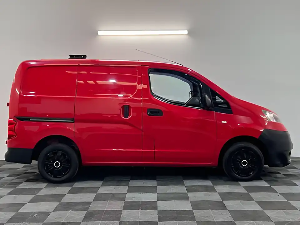 Used 2013 Nissan NV200 Se Red - Interior and Exterior details 2