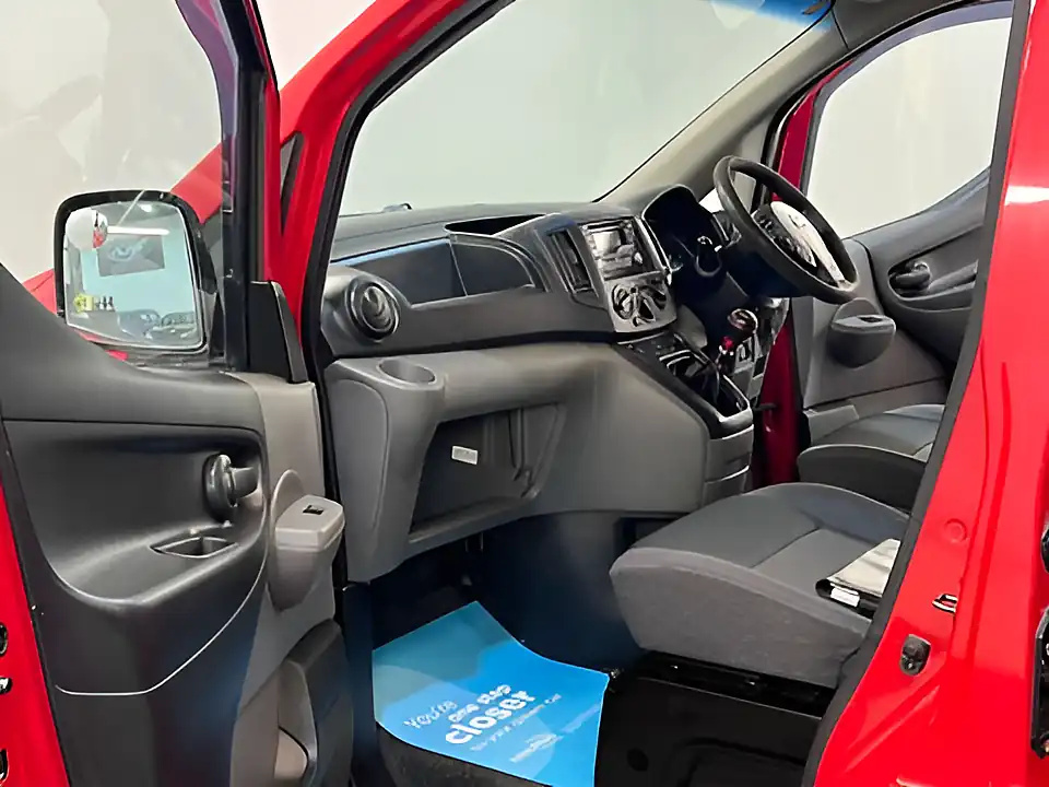 Used 2013 Nissan NV200 Se Red - Interior and Exterior details 16