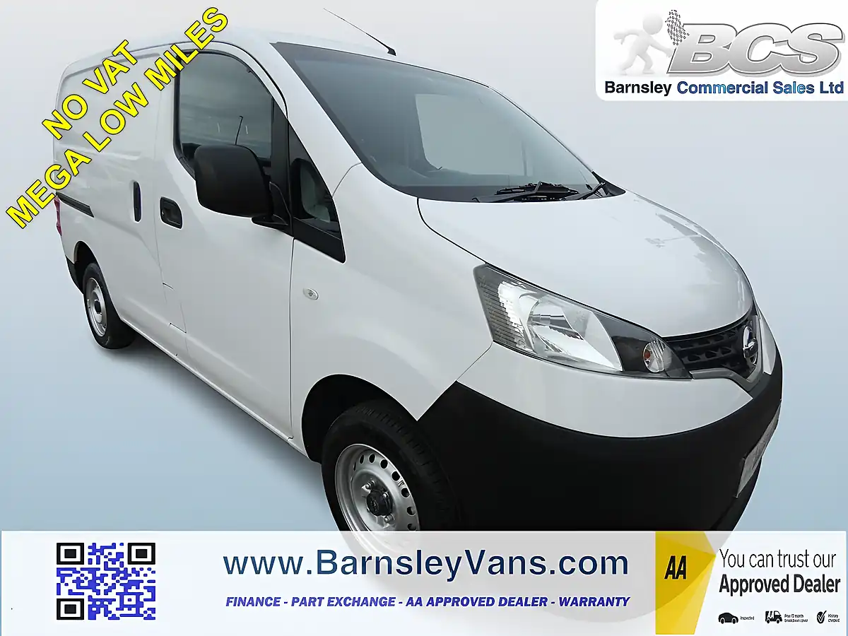 Used 2013 Nissan NV200 Se White - Front View