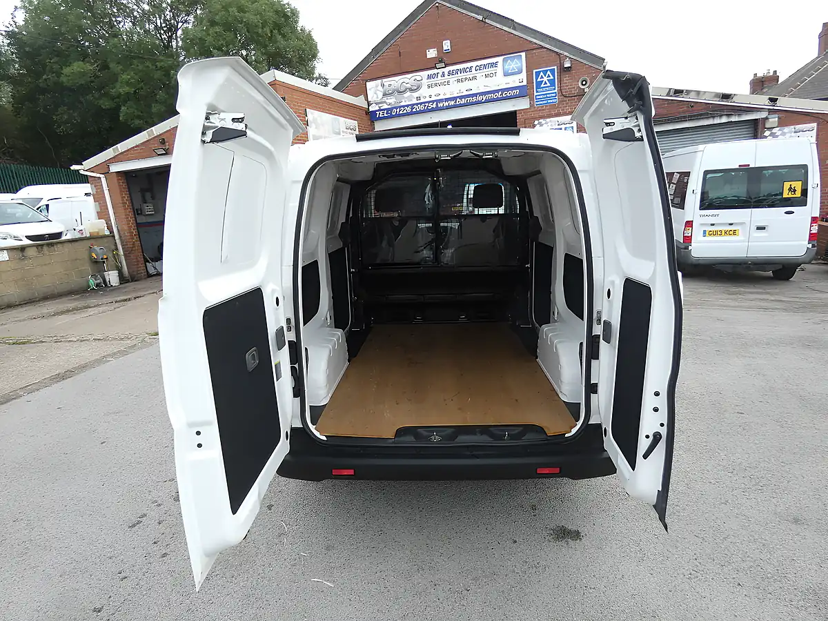 Used 2013 Nissan NV200 Se White - Interior and Exterior details 20
