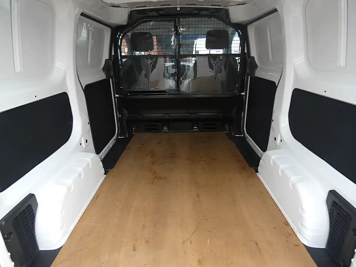 Used 2013 Nissan NV200 Se White - Interior and Exterior details 3