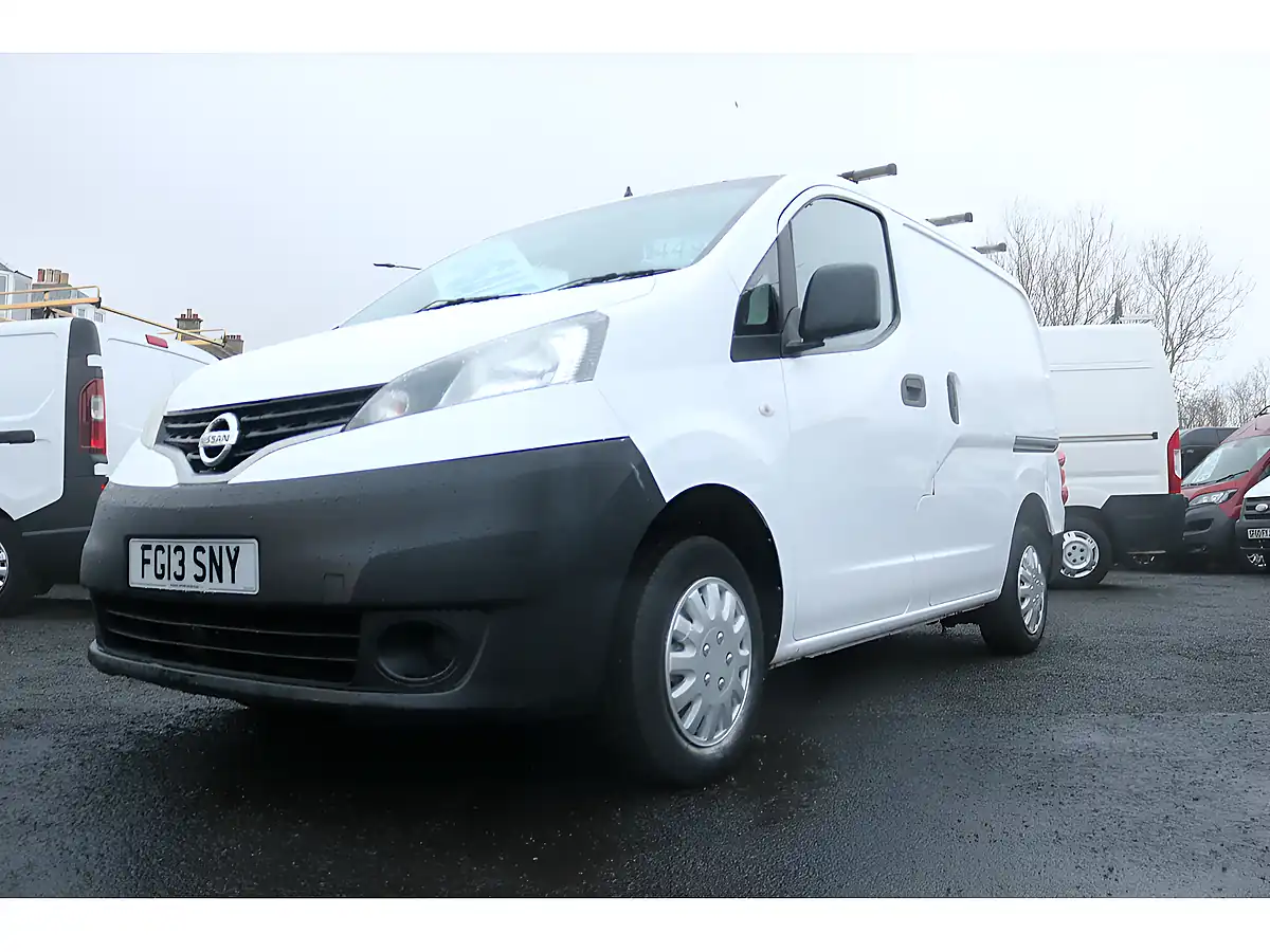 Used 2013 Nissan NV200 White - Interior and Exterior details 12